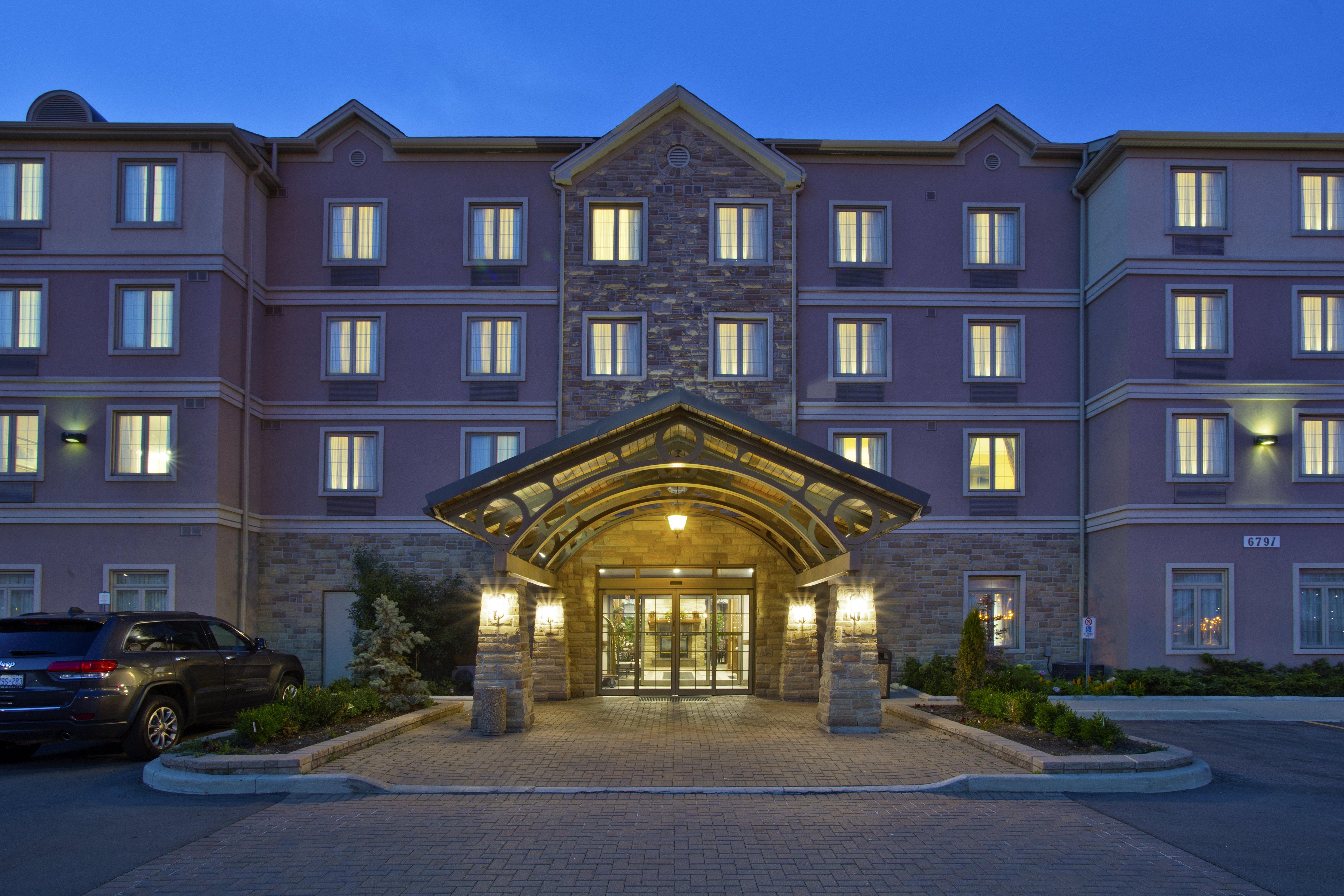 Executive Residency By Best Western Toronto-Mississauga Hotel Exterior foto